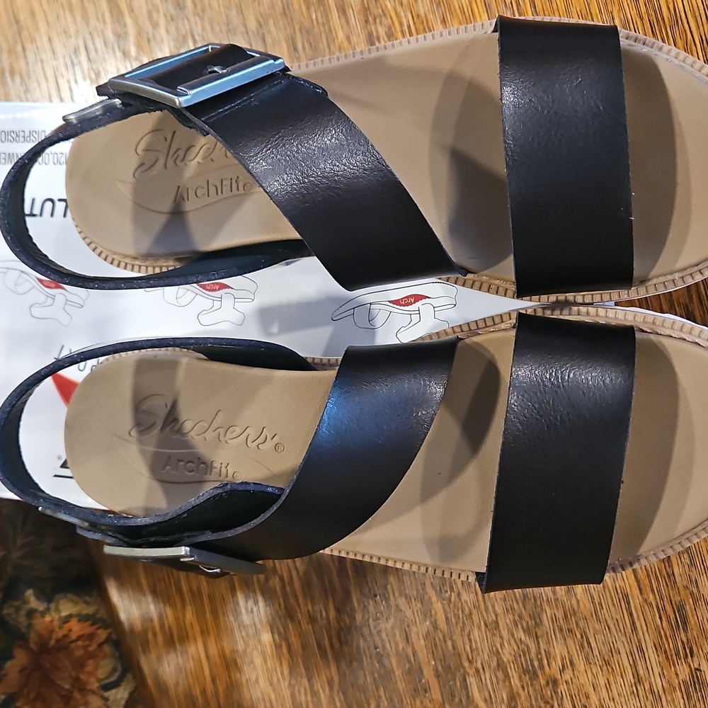 Skechers Women's Arch Fit Sandals - Brighter Eyes Black